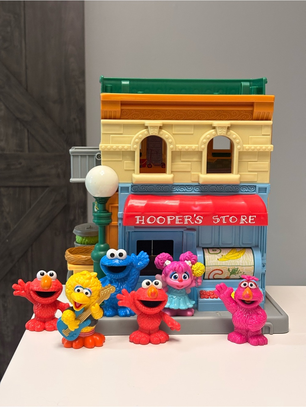 Sesame Street Hoopers Store Toy